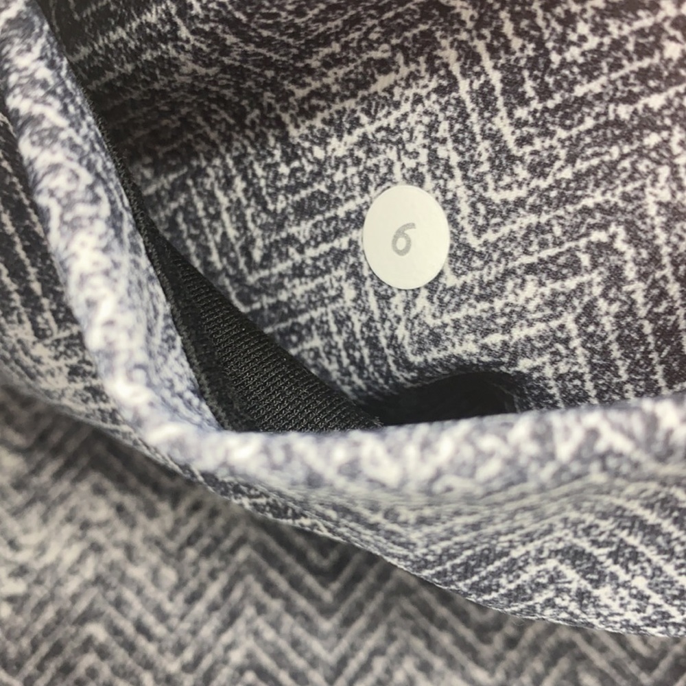 Lululemon Essential Rhythm Crop Legging Diffusion - Picture 11 of 11